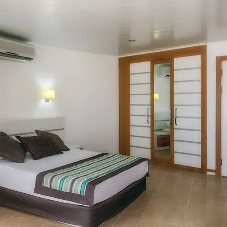 Hotel Palmet Kiris Resort
