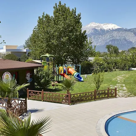 Palmet Kiris Resort